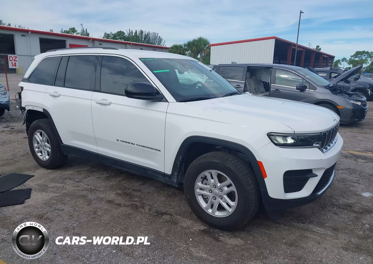 2023 Jeep Grand Cherokee Laredo 4X4 VIN:1C4RJHAGXPC519970 - 1