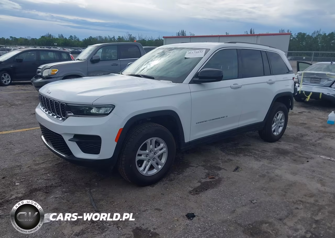 2023 Jeep Grand Cherokee Laredo 4X4 VIN:1C4RJHAGXPC519970 - 2