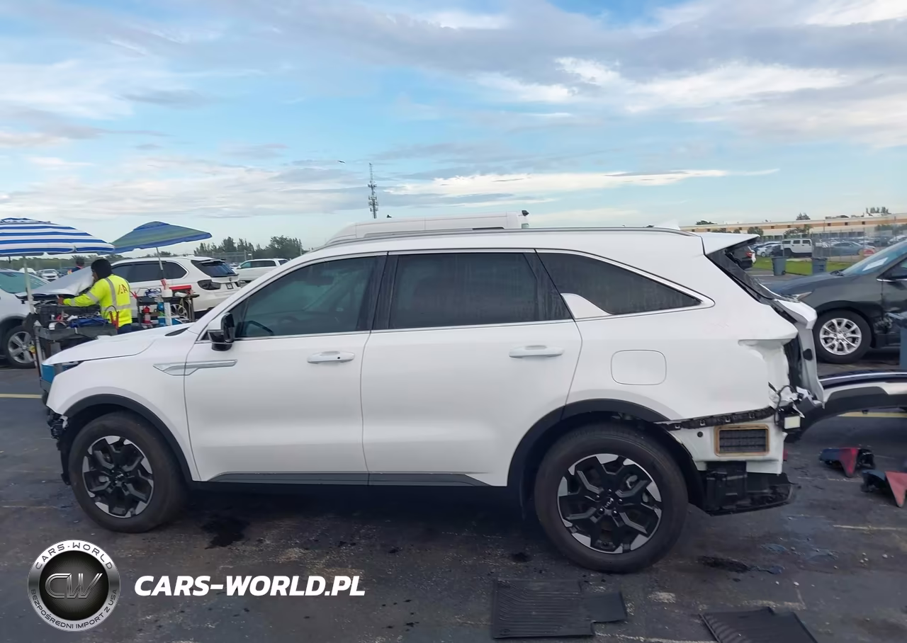 2025 Kia Sorento S VIN:5XYRL4JC5SG388855 - 15
