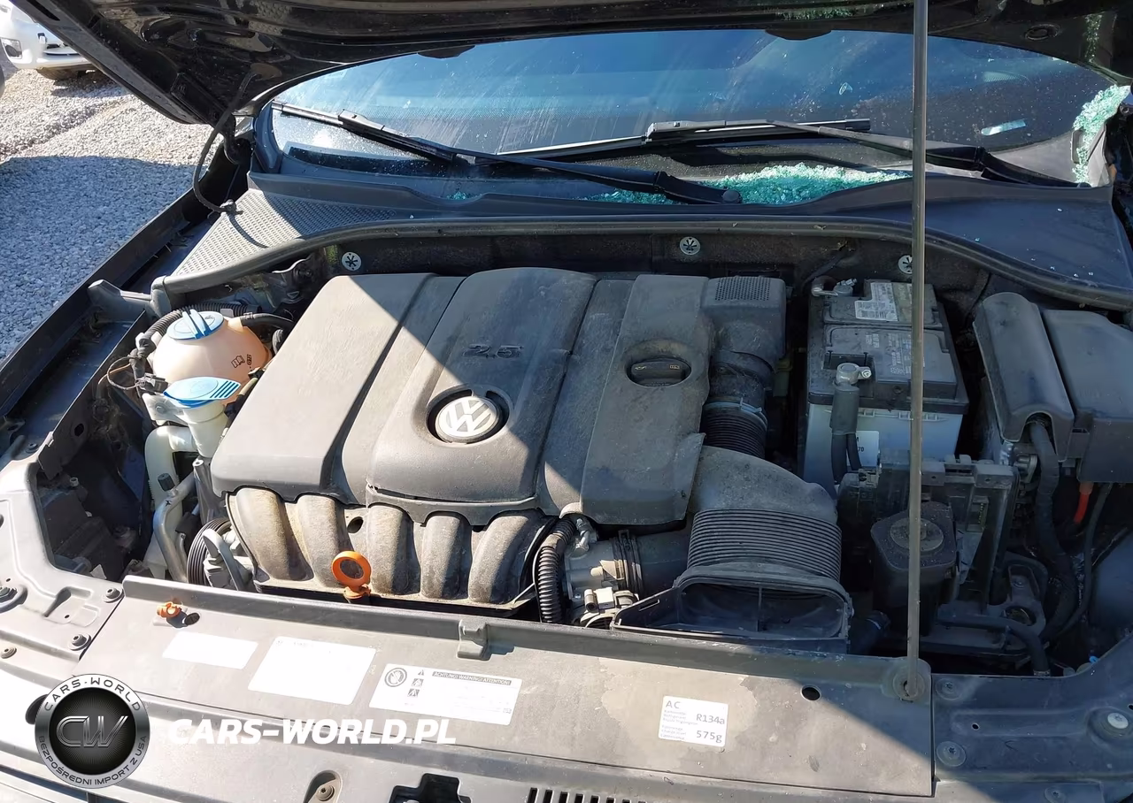 2013 Volkswagen Passat 2.5L S VIN:1VWAH7A31DC095507 - 10