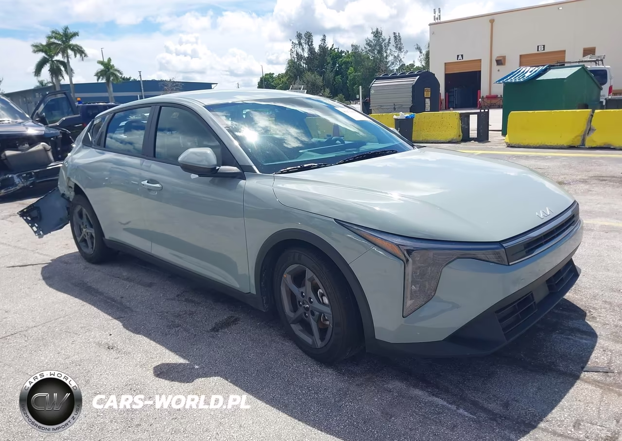 2026 Kia K4 Lxs