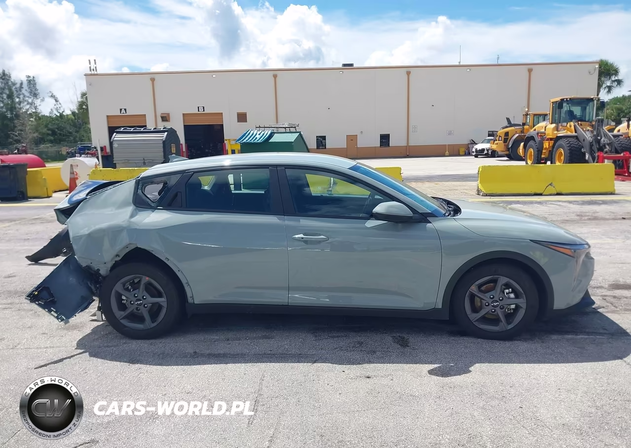 2026 Kia K4 Lxs VIN:3KPFT4DE0TE285373 - 14