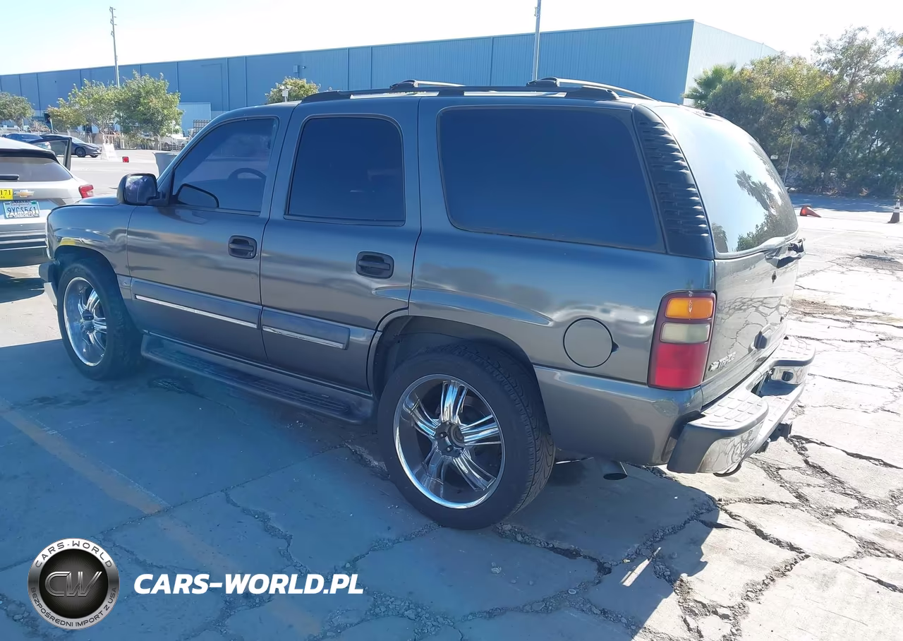 2002 Chevrolet Tahoe Ls VIN:1GNEC13V82J281334 - 3