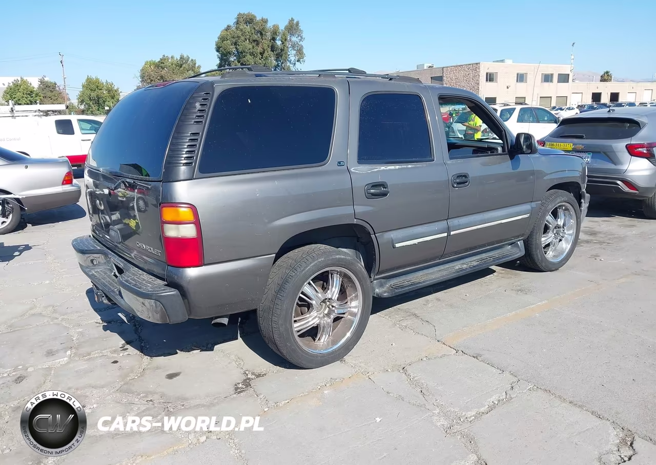 2002 Chevrolet Tahoe Ls VIN:1GNEC13V82J281334 - 4