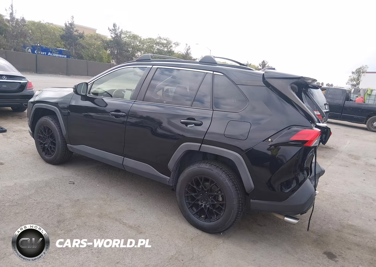 2019 Toyota Rav4 Le VIN:JTMH1RFV4KJ004394 - 3