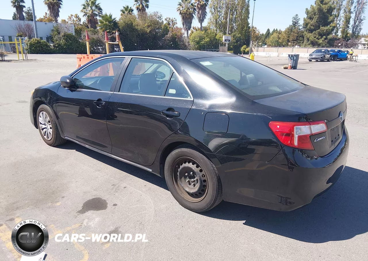 2012 Toyota Camry Le VIN:4T4BF1FK2CR188511 - 3