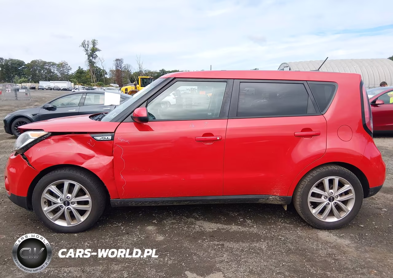2017 Kia Soul + VIN:KNDJP3A57H7449402 - 14