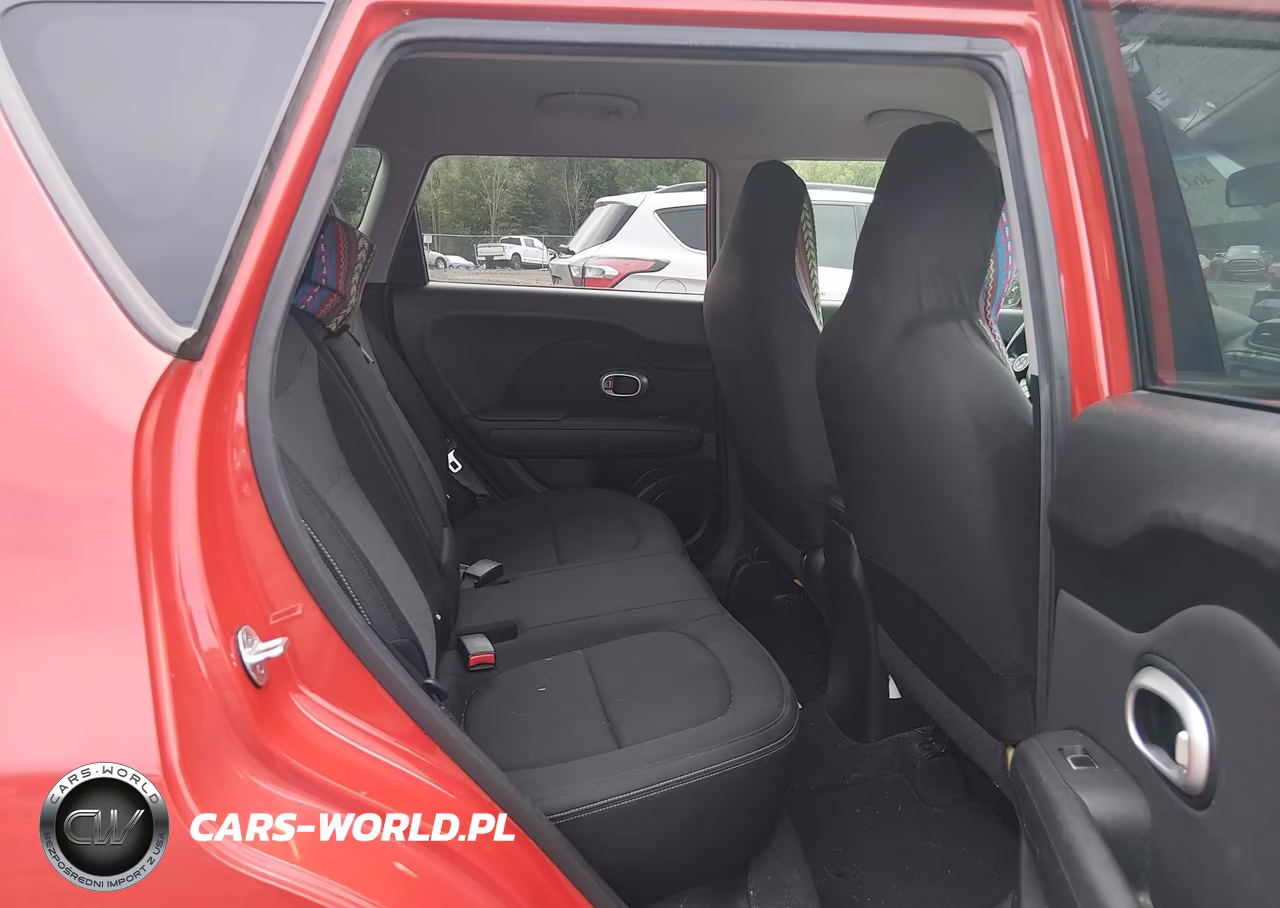 2017 Kia Soul + VIN:KNDJP3A57H7449402 - 8
