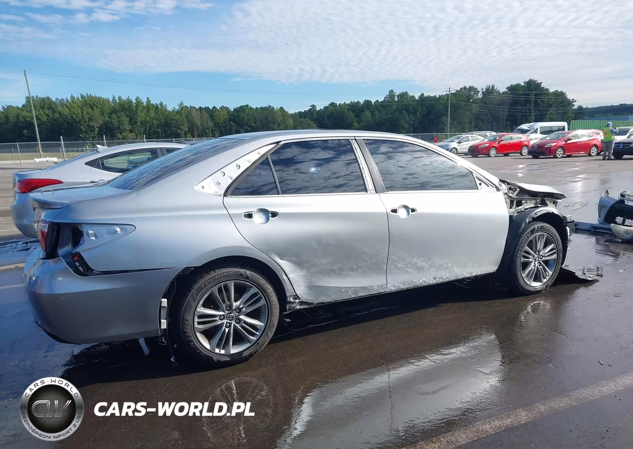 2015 Toyota Camry Se VIN:4T1BF1FK3FU057425 - 6