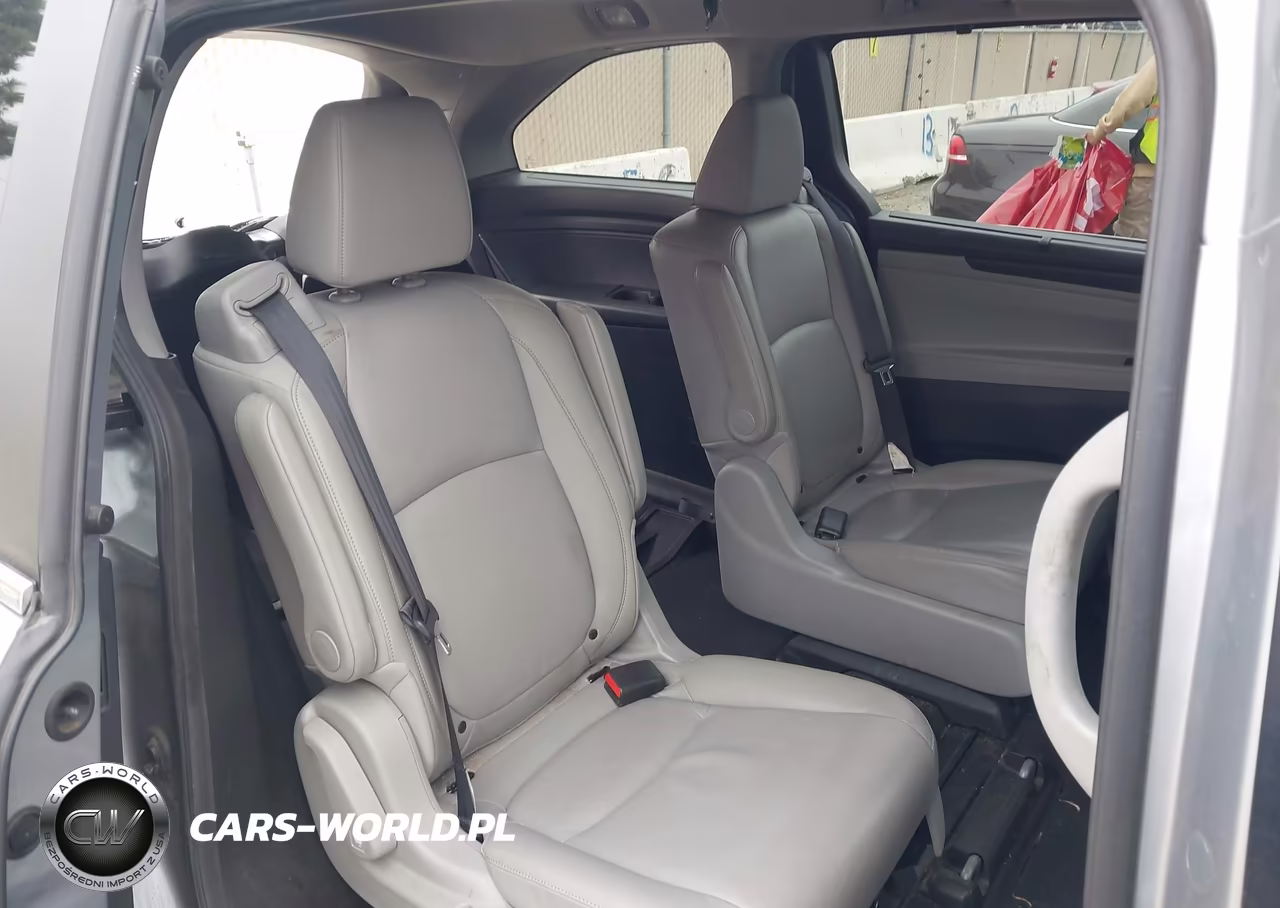 2018 Honda Odyssey Ex-L VIN:5FNRL6H78JB022494 - 8