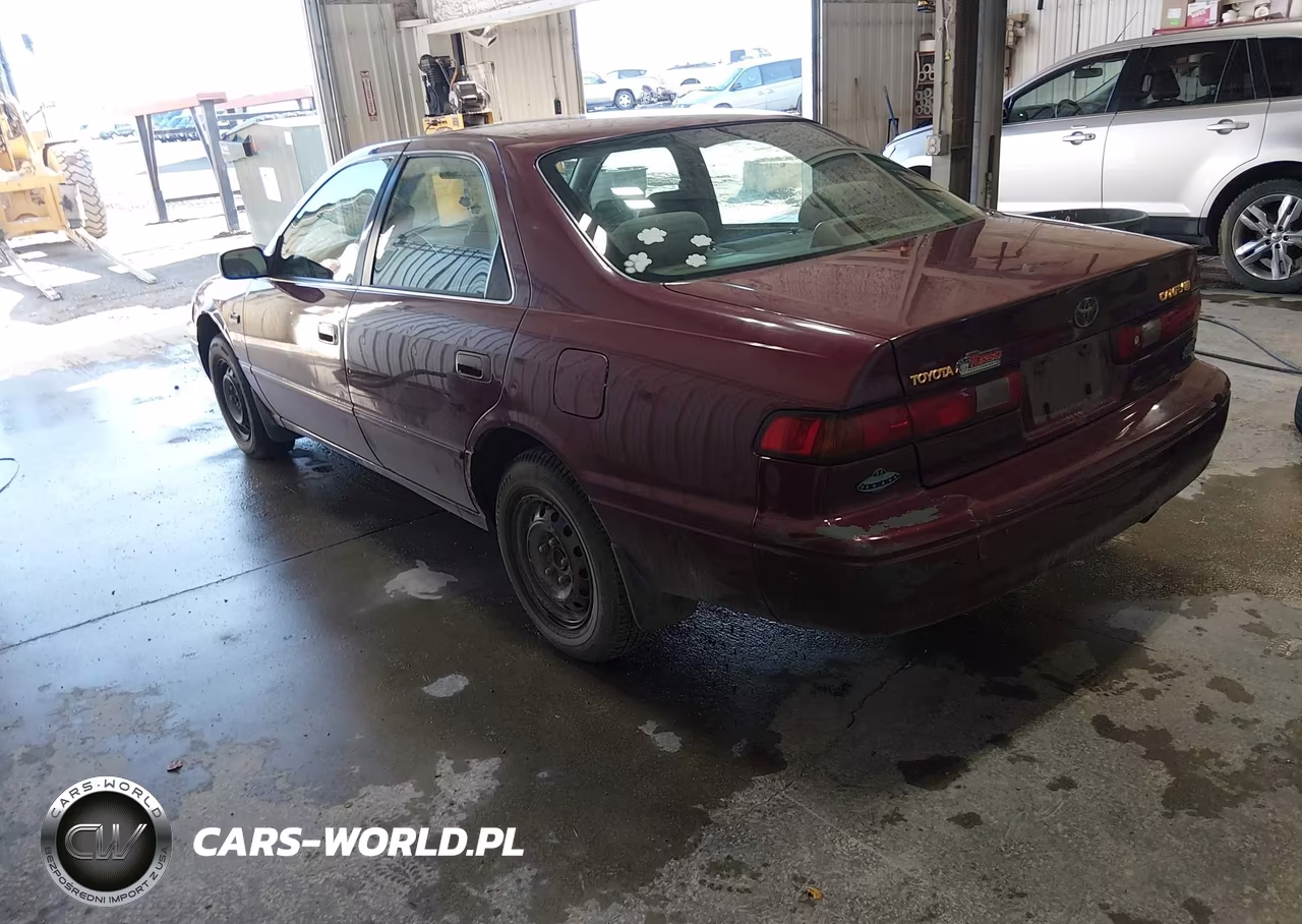 1997 Toyota Camry Le VIN:4T1BG22K8VU115407 - 3