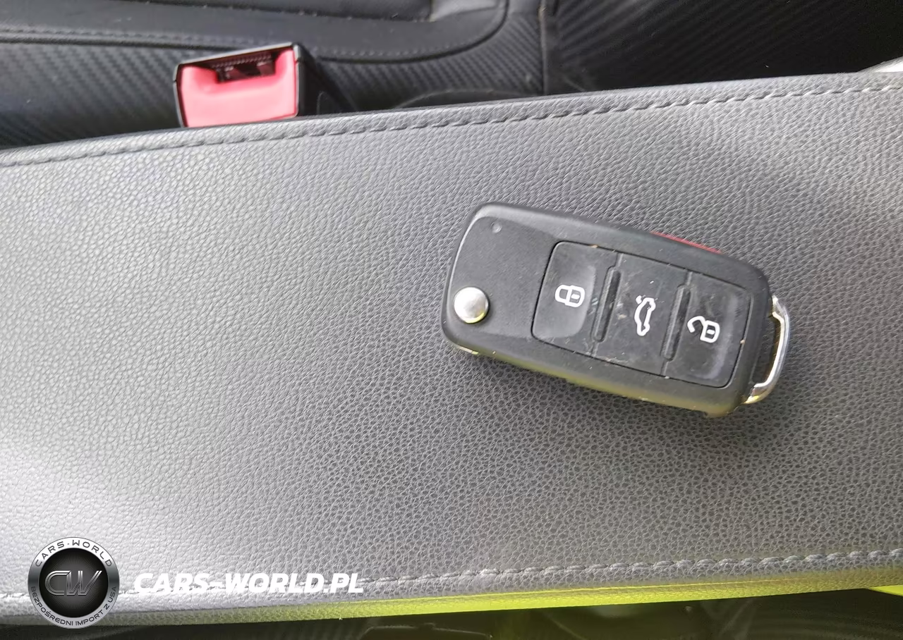 2013 Volkswagen Beetle 2.5L VIN:3VWJP7ATXDM606603 - 11