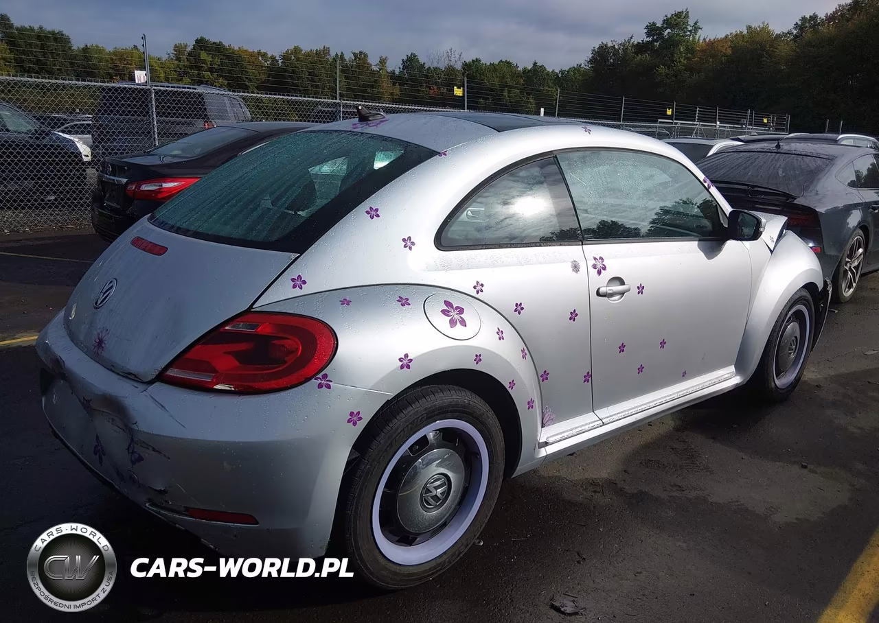 2013 Volkswagen Beetle 2.5L VIN:3VWJP7ATXDM606603 - 4