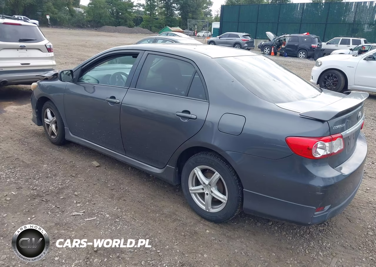 2011 Toyota Corolla S VIN:2T1BU4EE2BC647226 - 3