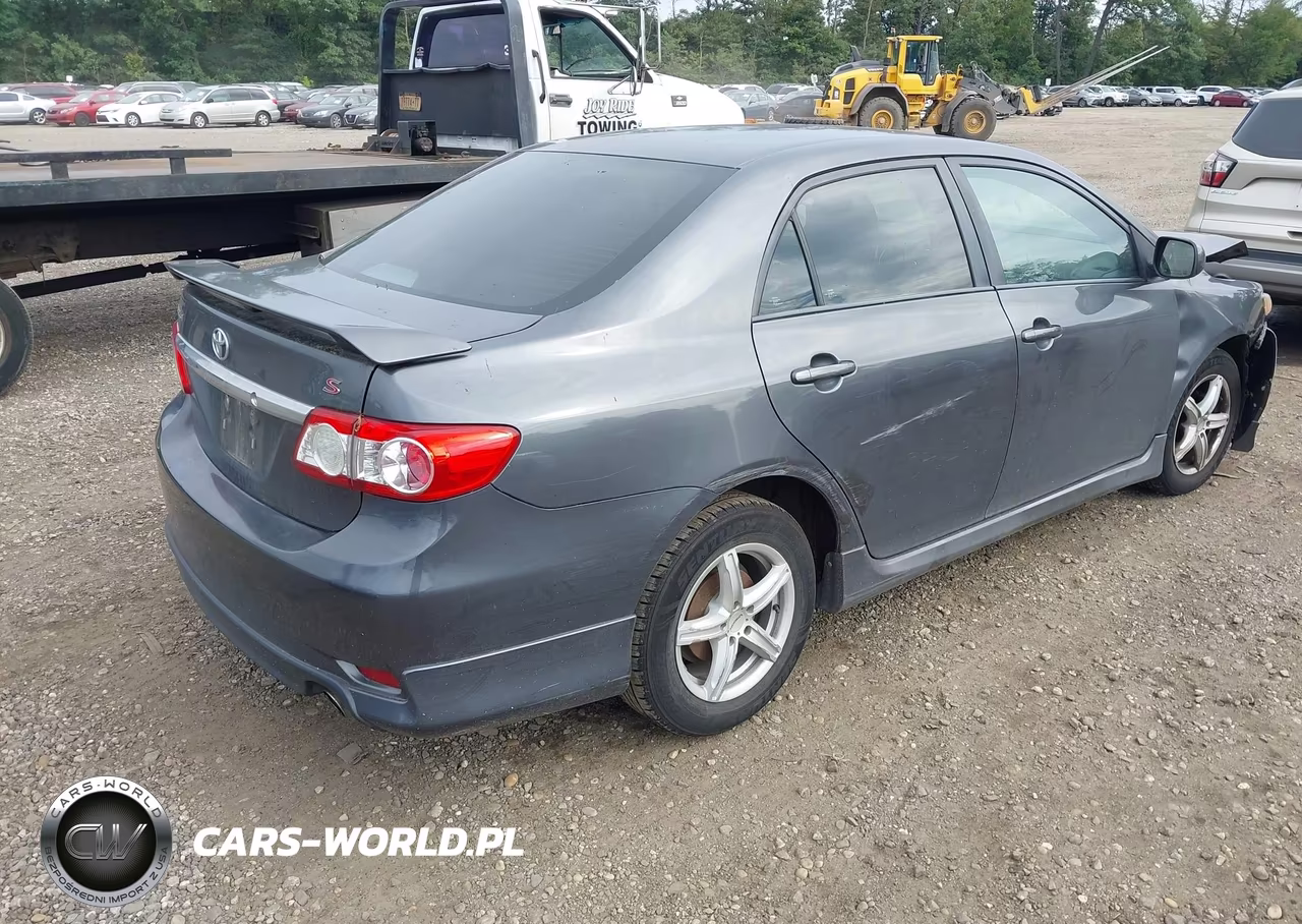 2011 Toyota Corolla S VIN:2T1BU4EE2BC647226 - 4