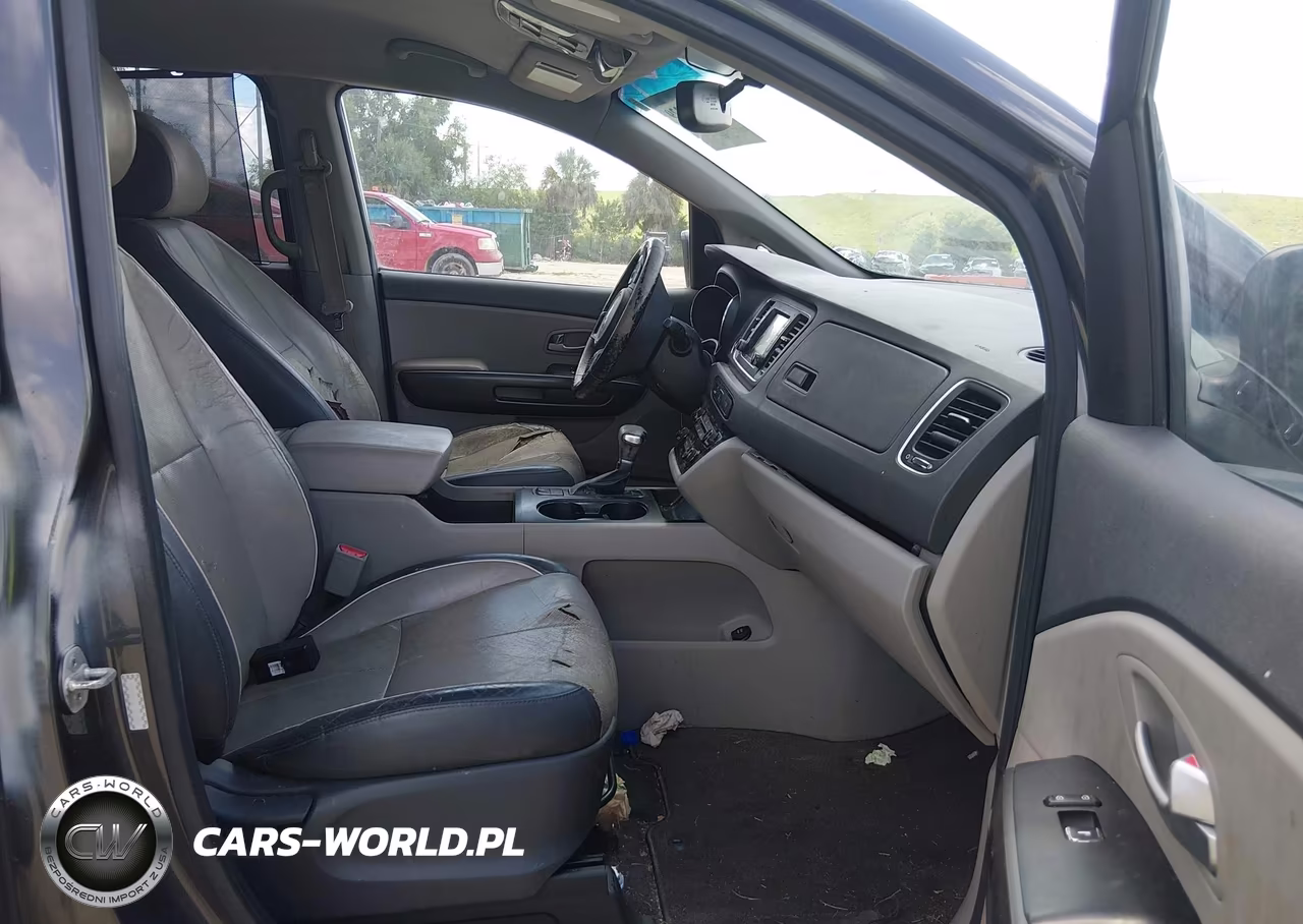 2018 Kia Sedona Lx VIN:KNDMB5C11J6350815 - 5