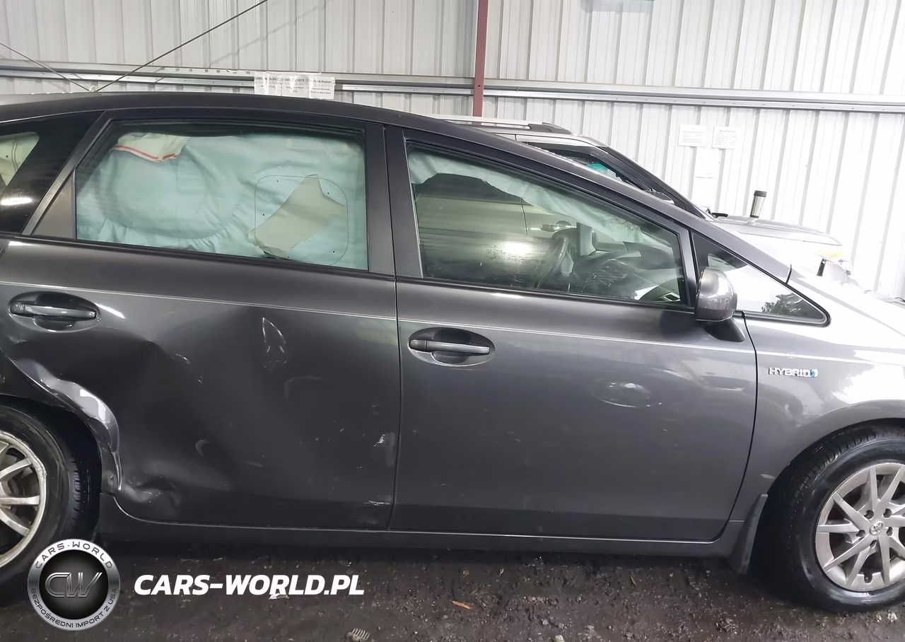2016 Toyota Prius V Four VIN:JTDZN3EU7GJ055152 - 13