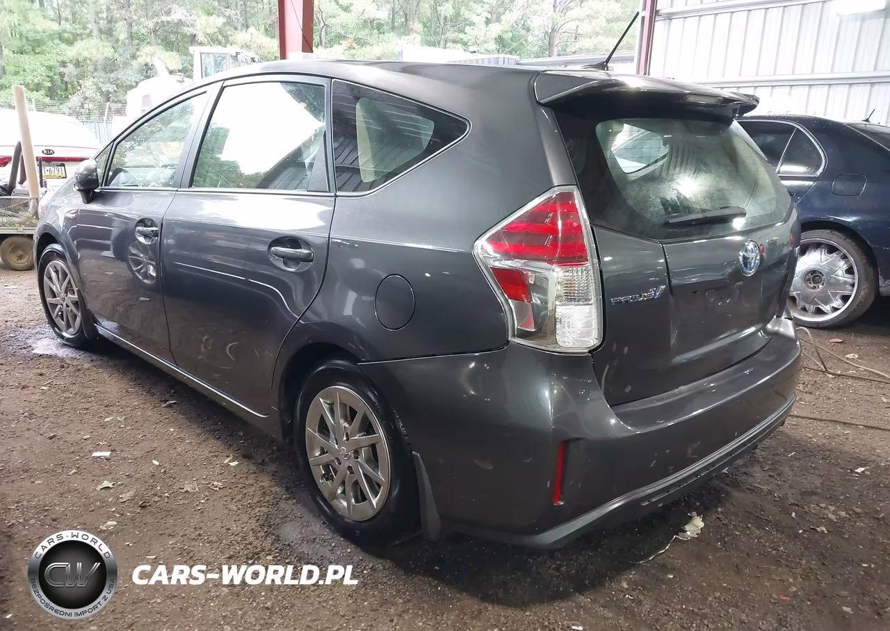 2016 Toyota Prius V Four VIN:JTDZN3EU7GJ055152 - 3