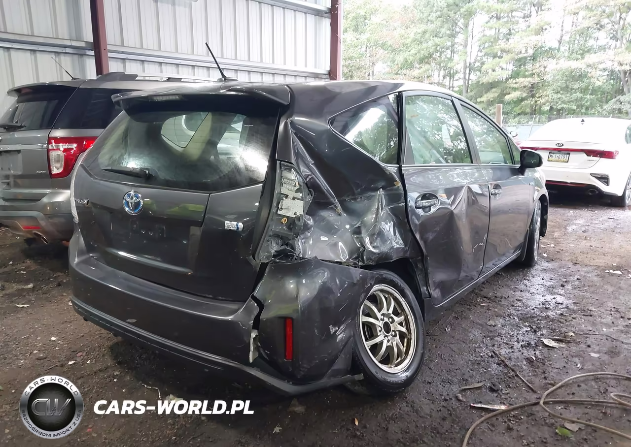 2016 Toyota Prius V Four VIN:JTDZN3EU7GJ055152 - 4
