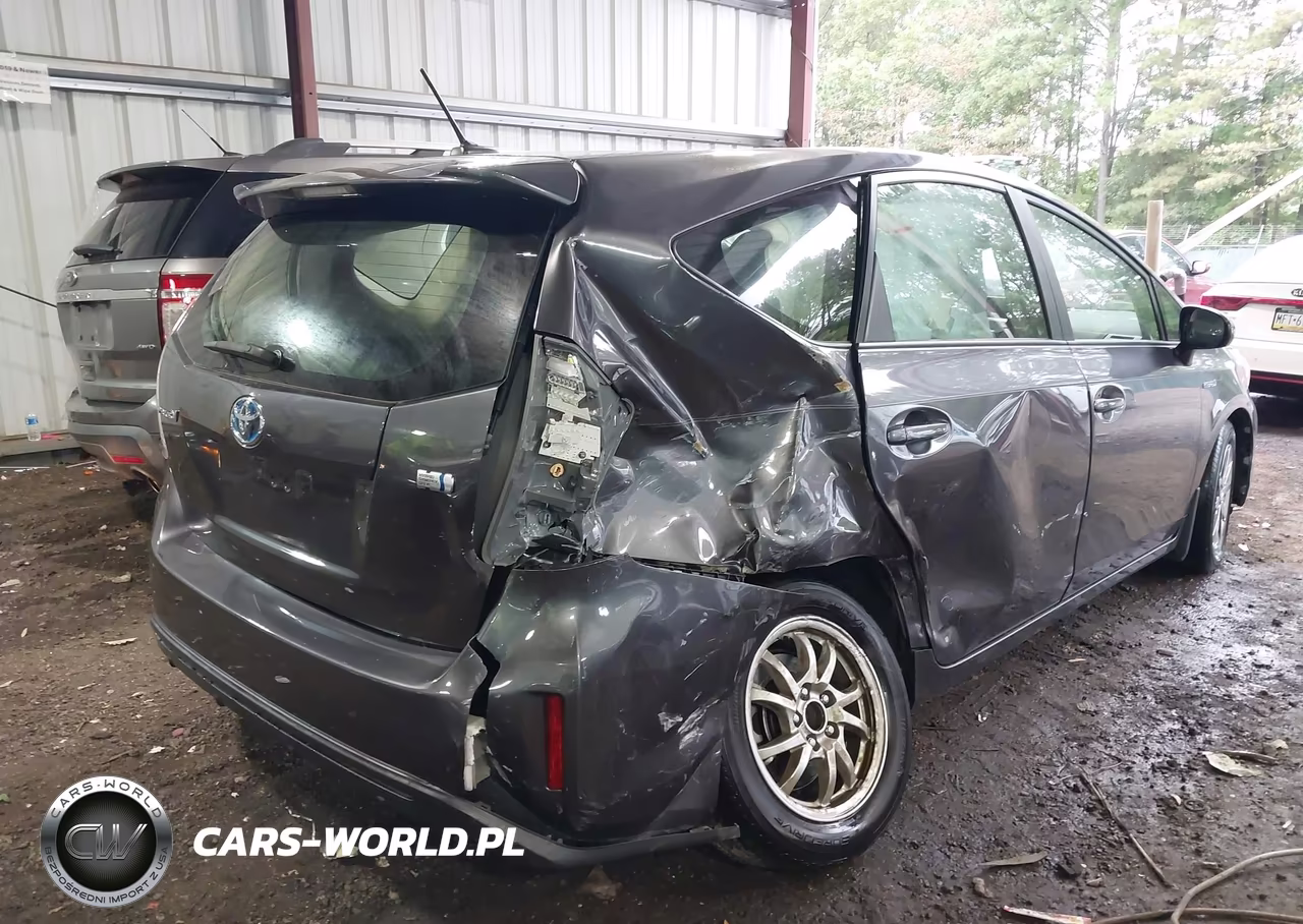 2016 Toyota Prius V Four VIN:JTDZN3EU7GJ055152 - 6