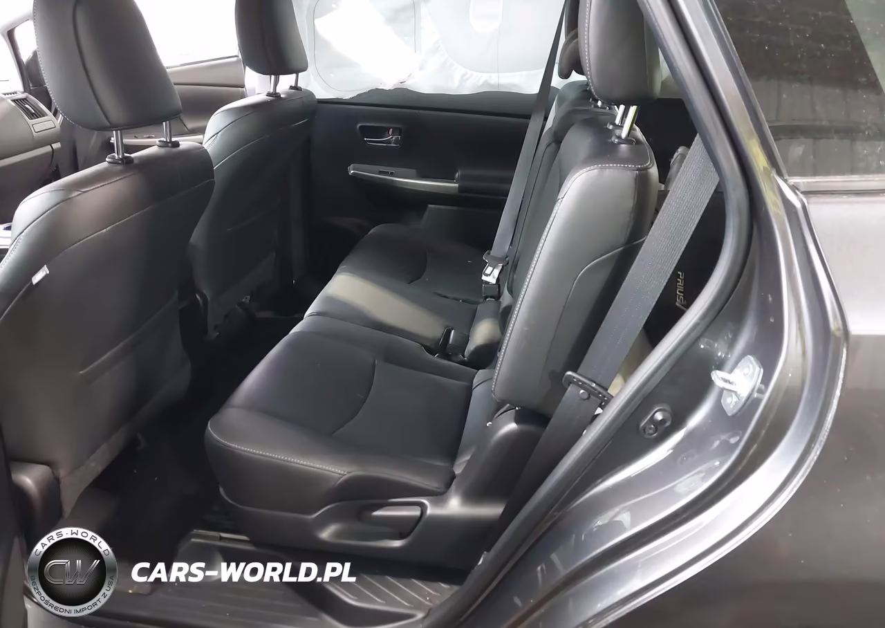 2016 Toyota Prius V Four VIN:JTDZN3EU7GJ055152 - 8