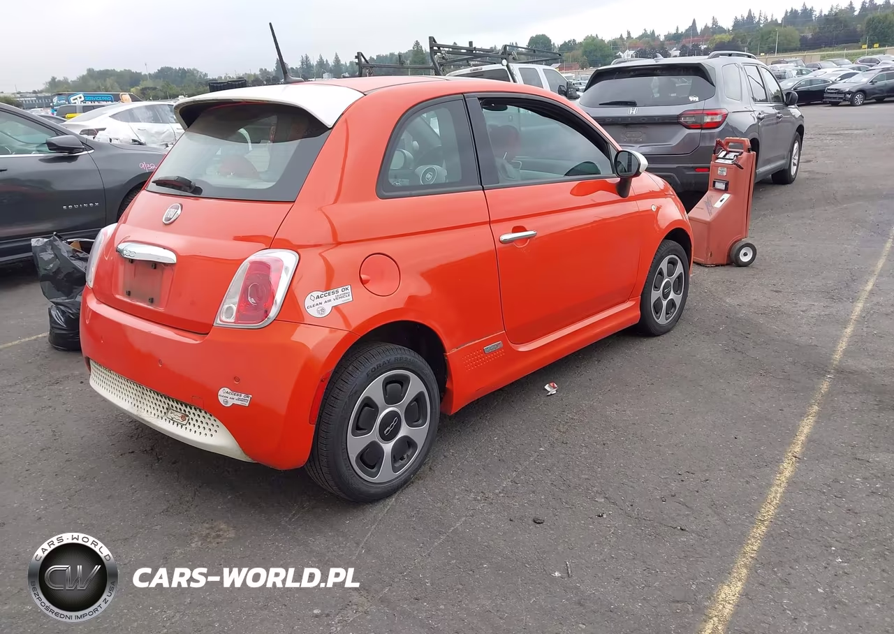2013 Fiat 500E Battery Electric VIN:3C3CFFGE7DT744210 - 4