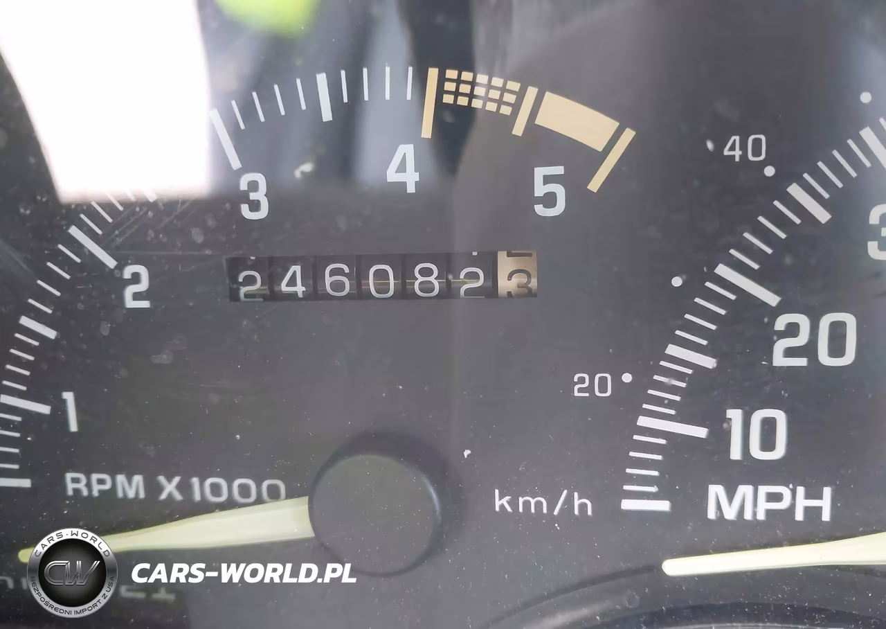 1994 Chevrolet Suburban K1500 VIN:1GNFK16K2RJ428069 - 15