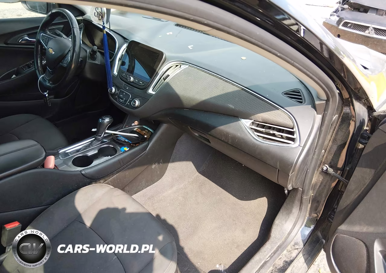 2018 Chevrolet Malibu Lt VIN:1G1ZD5ST4JF266614 - 5