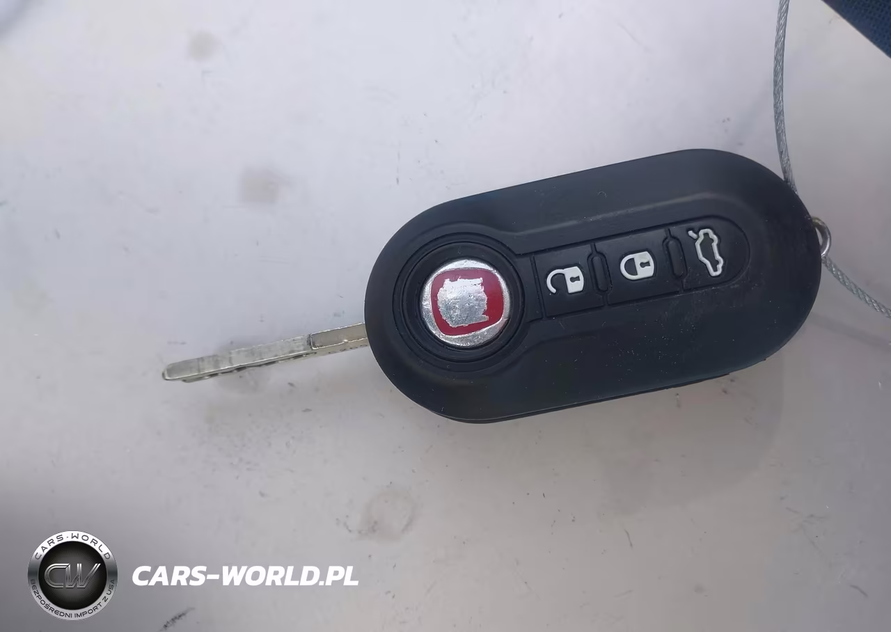 2015 Fiat 500 Pop VIN:3C3CFFAR0FT689825 - 11