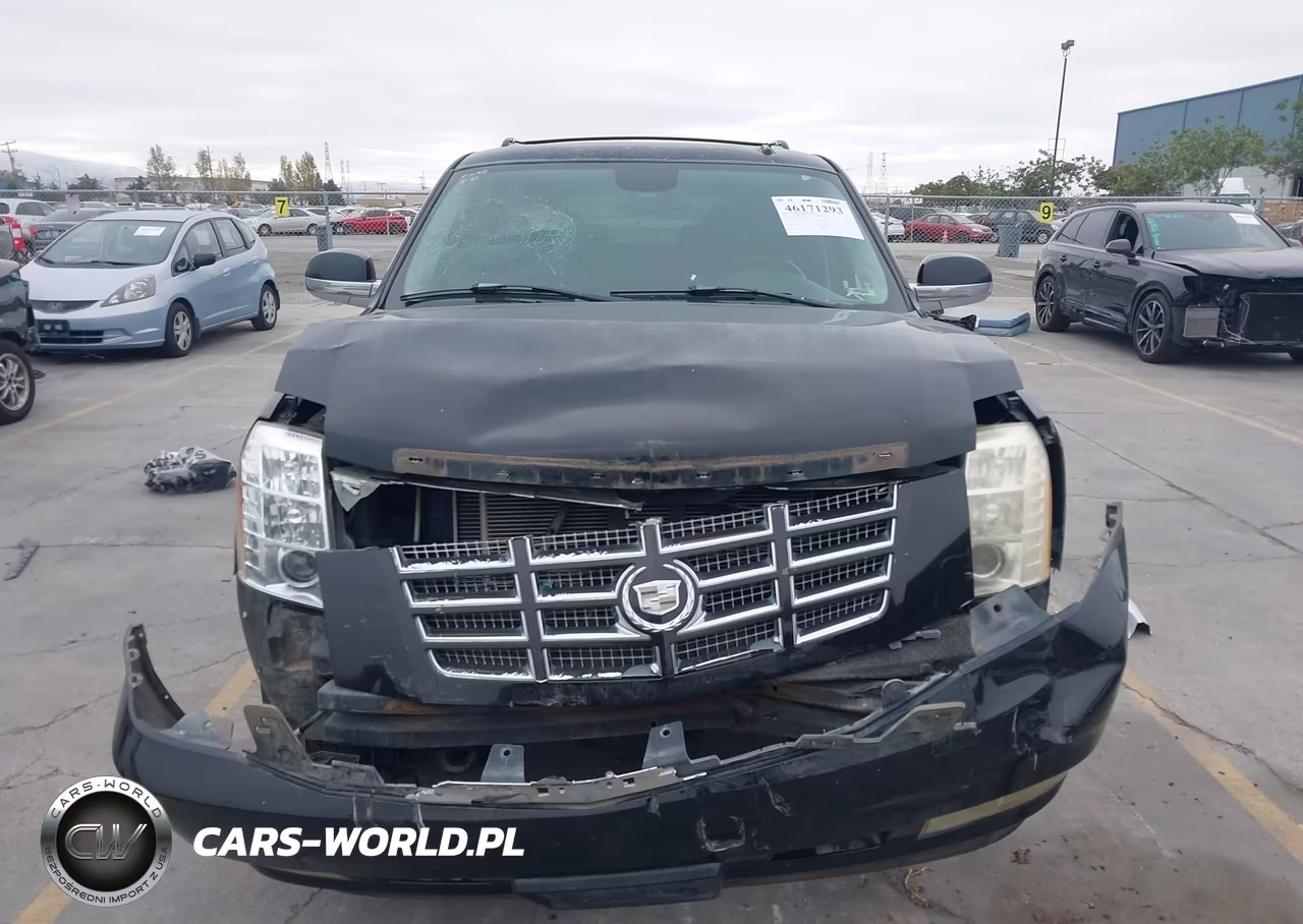 2007 Cadillac Escalade Standard VIN:1GYEC63837R401074 - 13