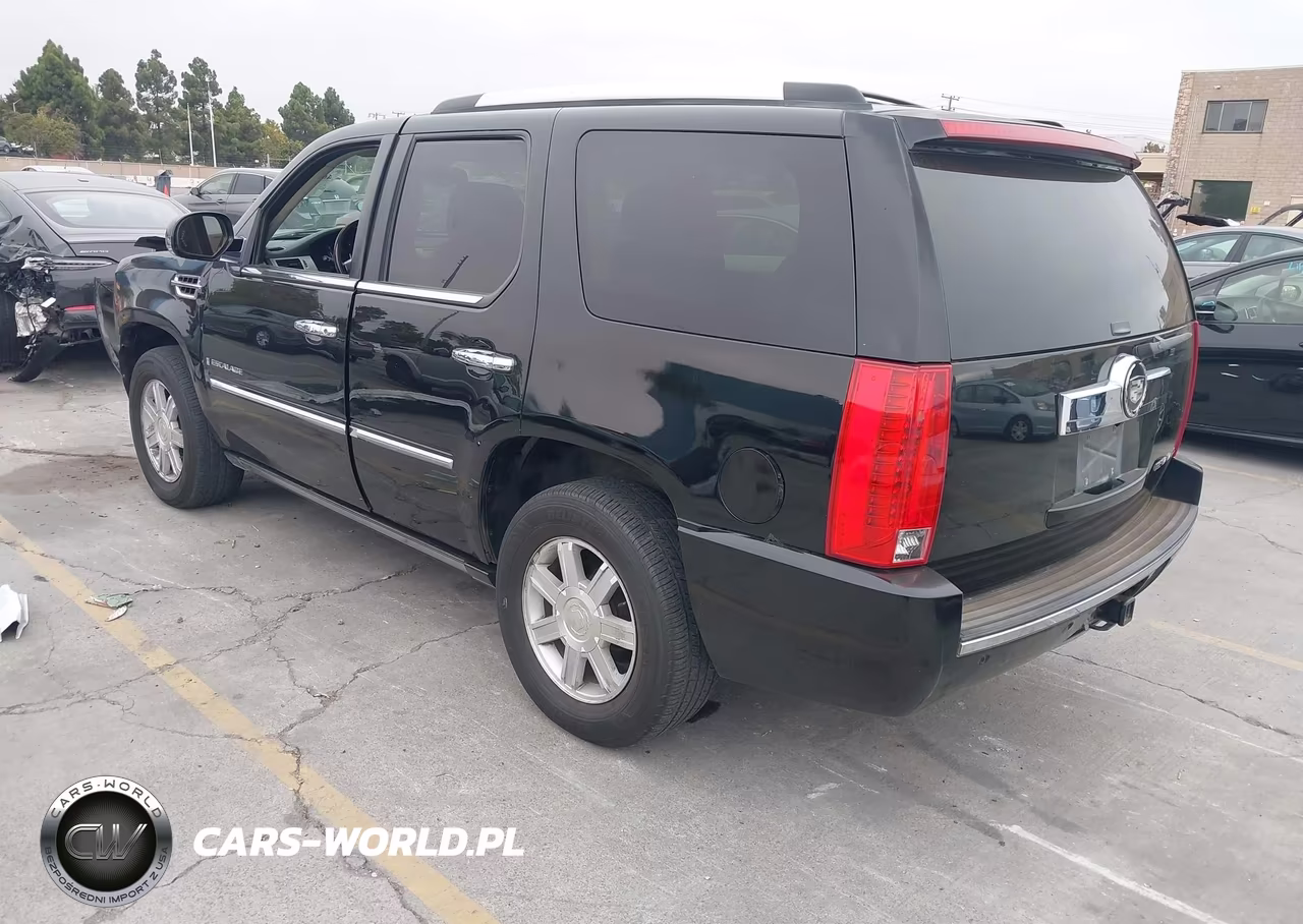 2007 Cadillac Escalade Standard VIN:1GYEC63837R401074 - 3