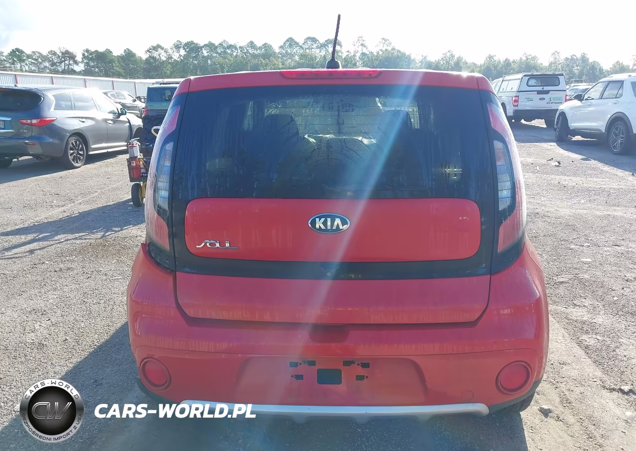 2018 Kia Soul + VIN:KNDJP3A54J7509271 - 15