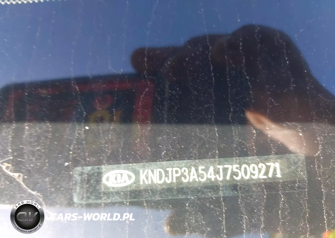 2018 Kia Soul + VIN:KNDJP3A54J7509271 - 9