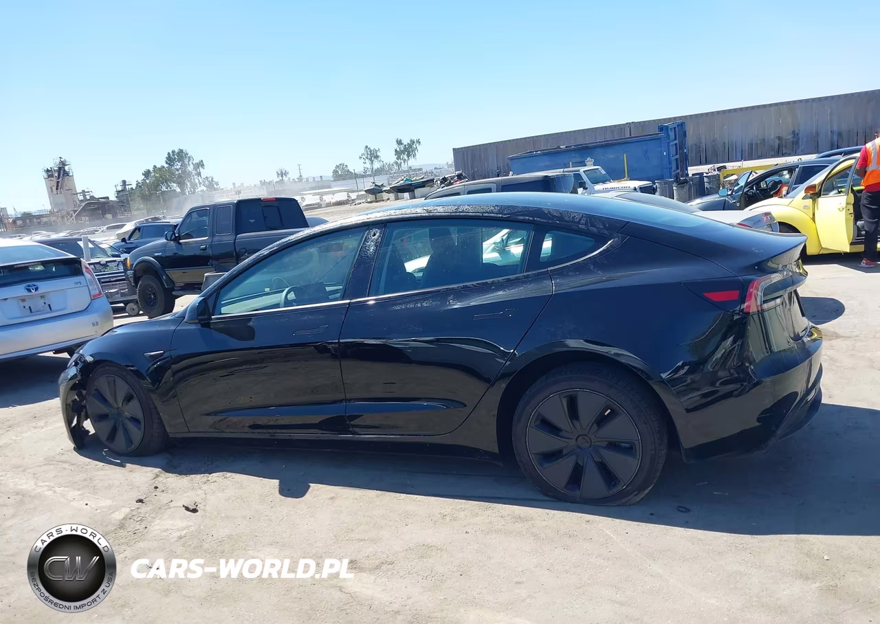2025 Tesla Model 3 Long Range Rear-Wheel Drive-Standard Rear-Wheel Drive VIN:5YJ3E1EA5SF980920 - 14