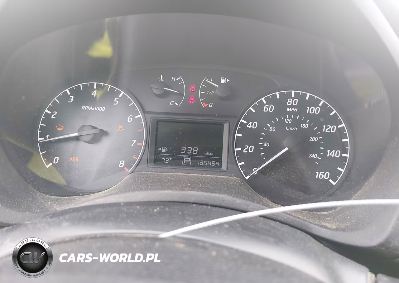 2015 Nissan Sentra S VIN:3N1AB7AP3FY304251 - 7