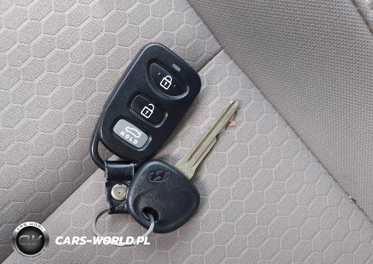 2019 Hyundai Elantra Se VIN:KMHD74LF7KU818918 - 11