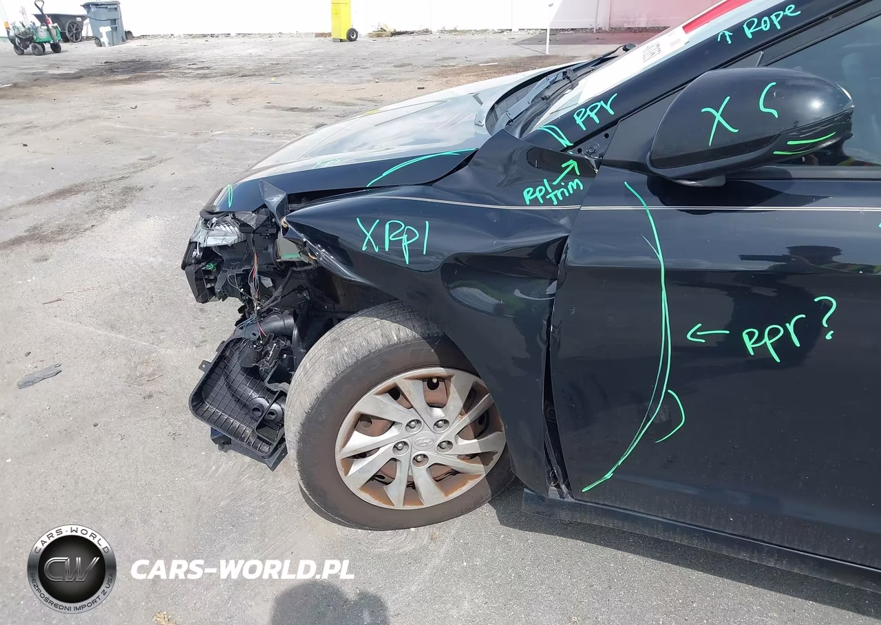 2019 Hyundai Elantra Se VIN:KMHD74LF7KU818918 - 19