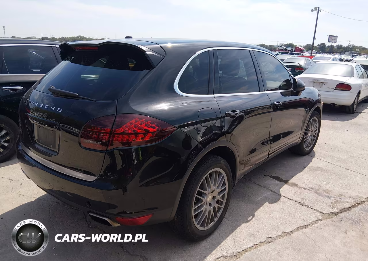2011 Porsche Cayenne Hybrid S VIN:WP1AE2A21BLA91829 - 4
