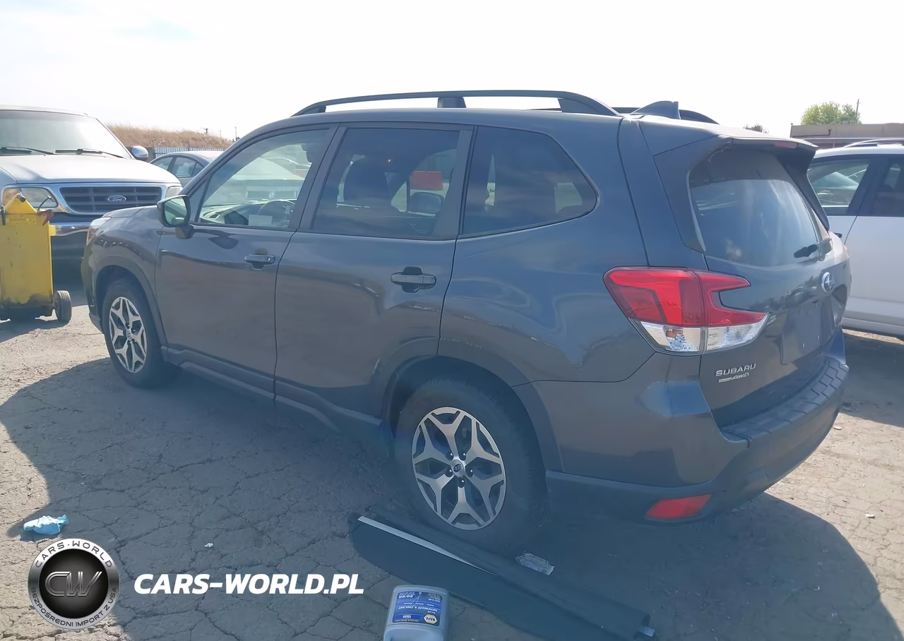 2020 Subaru Forester Premium VIN:JF2SKAJC1LH502363 - 3