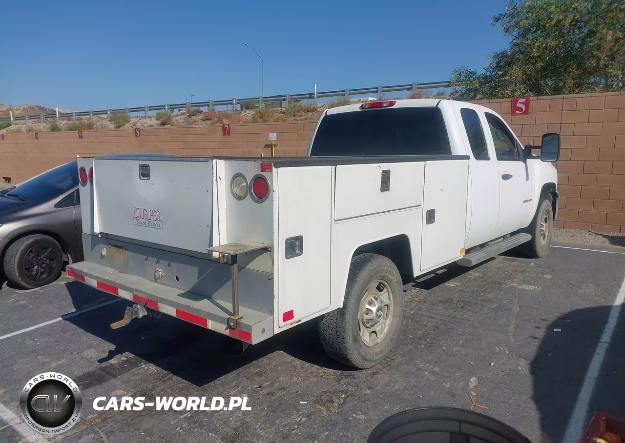 2013 Chevrolet Silverado 2500Hd Work Truck VIN:1GB2KVC81DZ202045 - 4