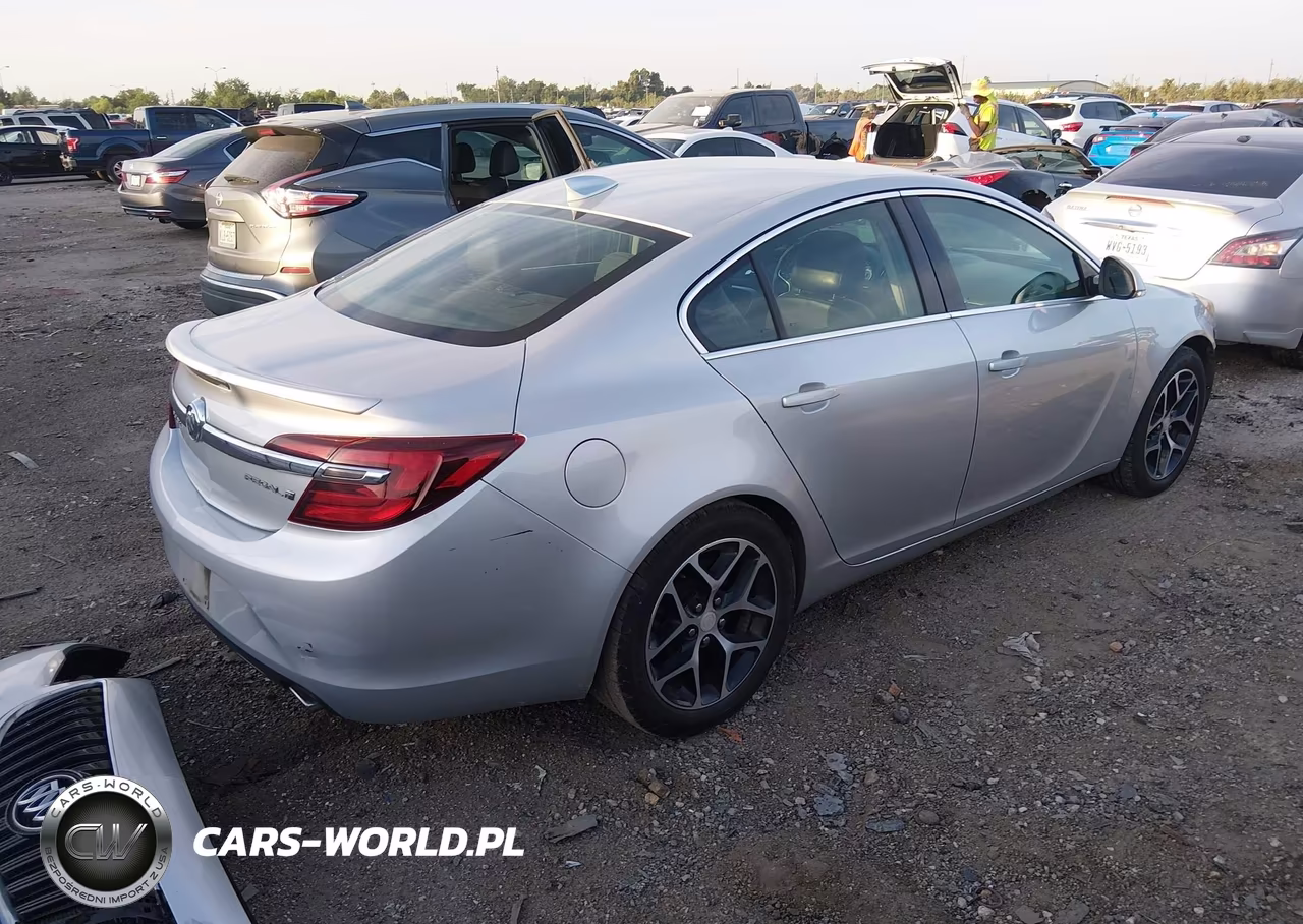2017 Buick Regal Turbo Sport Touring VIN:2G4GL5EX9H9176423 - 4
