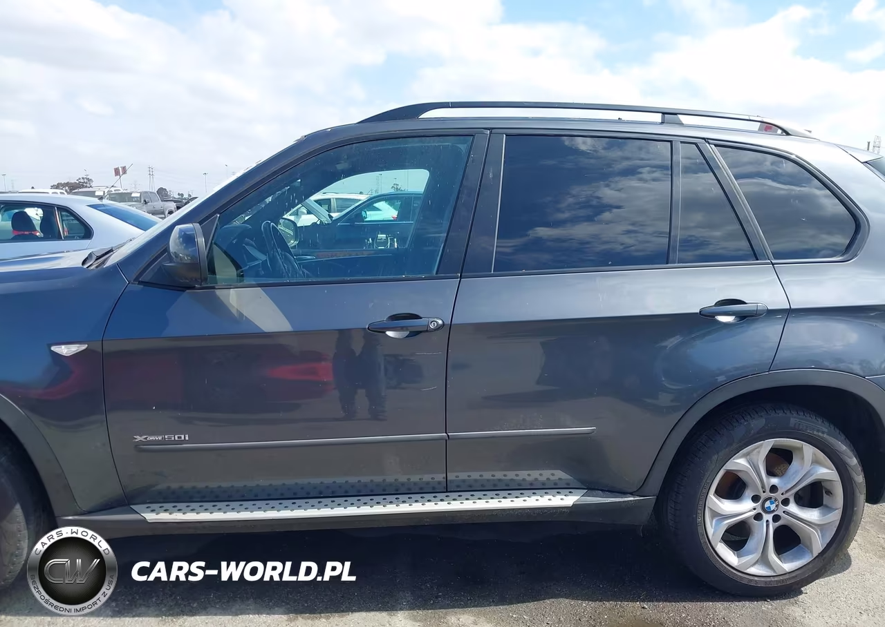 2013 BMW X5 xDrive50I VIN:5UXZV8C58DL898655 - 14