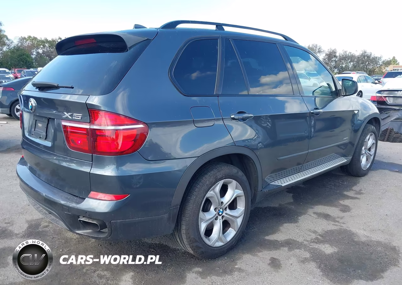 2013 BMW X5 xDrive50I VIN:5UXZV8C58DL898655 - 4
