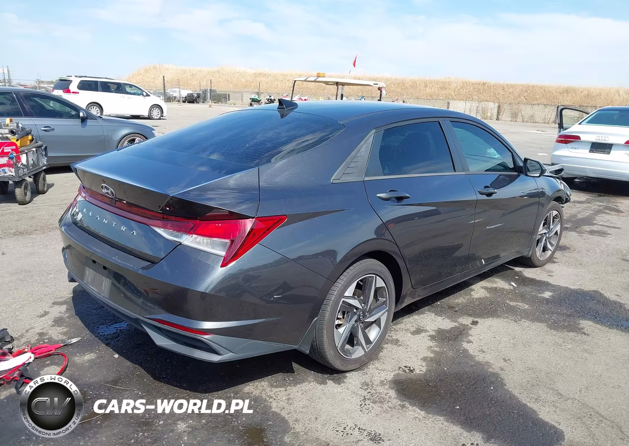 2023 Hyundai Elantra Sel VIN:5NPLS4AG5PH096747 - 4
