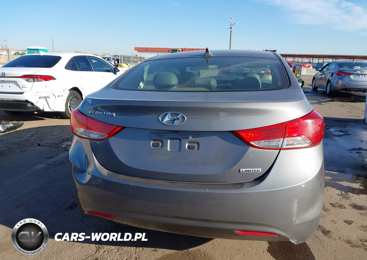 2013 Hyundai Elantra Limited VIN:5NPDH4AE7DH212155 - 17