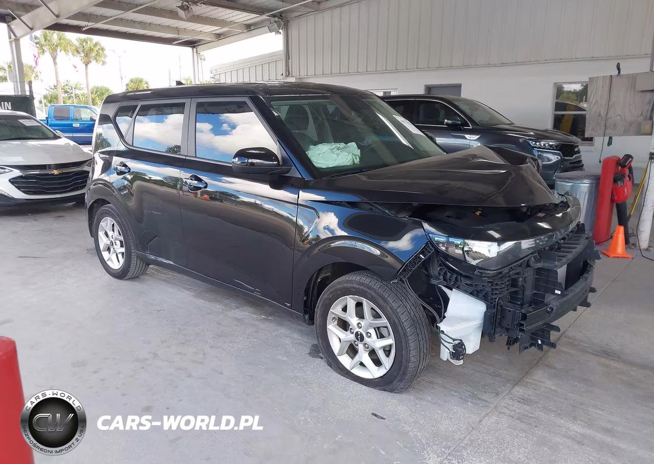 2023 Kia Soul Lx