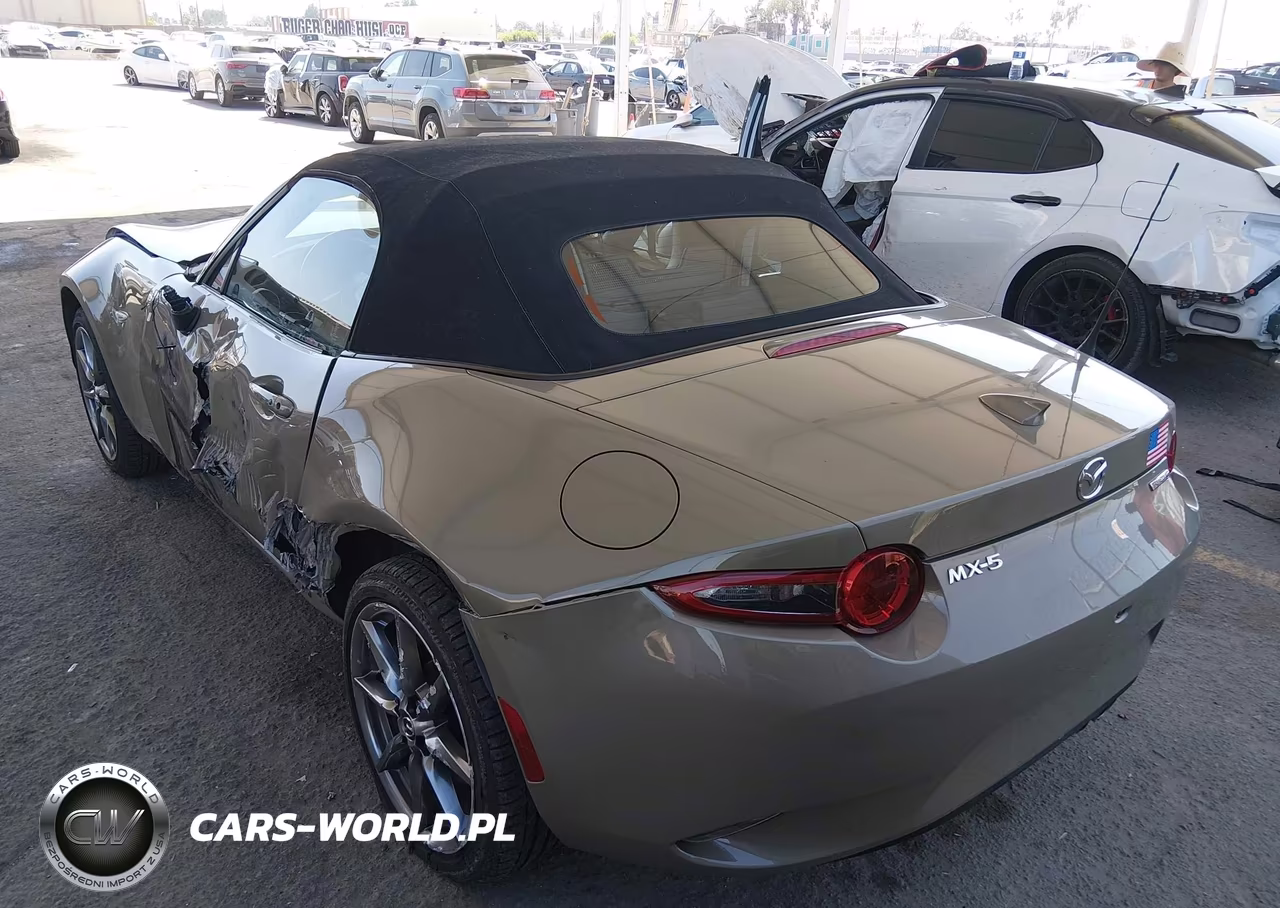 2023 Mazda Mx-5 Miata Grand Touring VIN:JM1NDAD75P0560842 - 3