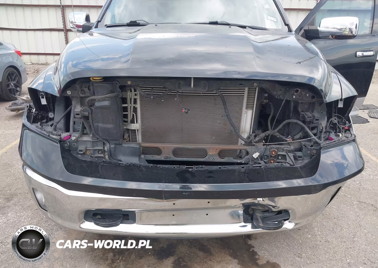 2016 Ram 1500 Laramie VIN:1C6RR7NT7GS386849 - 6