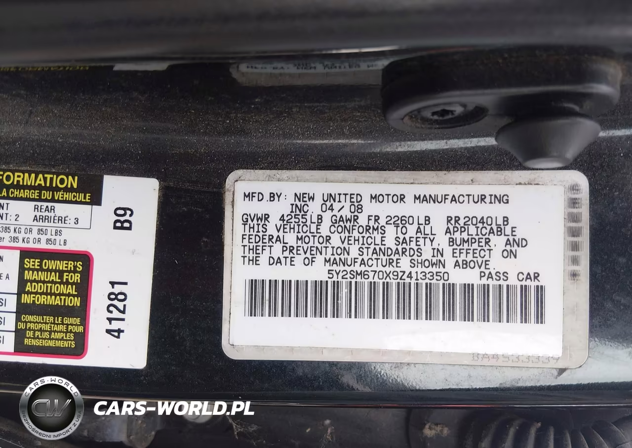 2009 Pontiac Vibe VIN:5Y2SM670X9Z413350 - 9