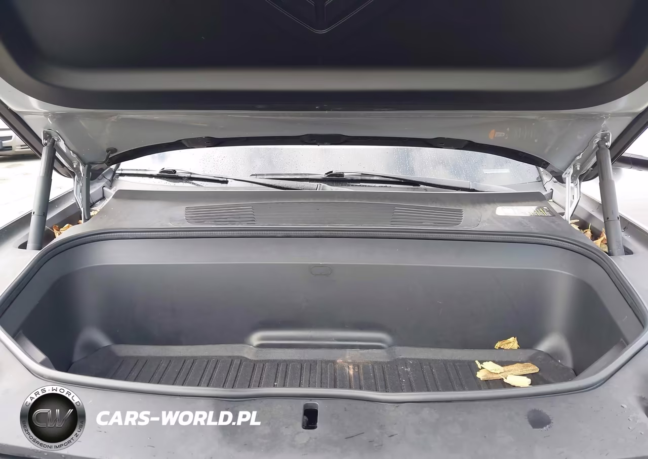 2023 Rivian R1T Adventure-Adventure Dual Motor Large Pack-Adventure Dual Motor Max Pack VIN:7FCTGBAA2PN026859 - 10